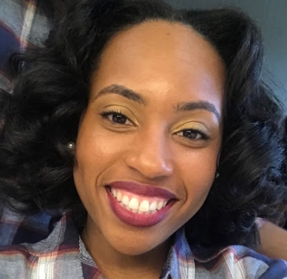 Meet your Posher, Joenesha